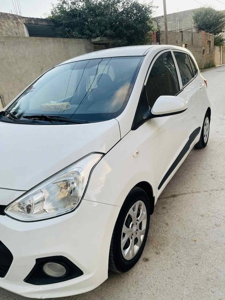 Grand i10