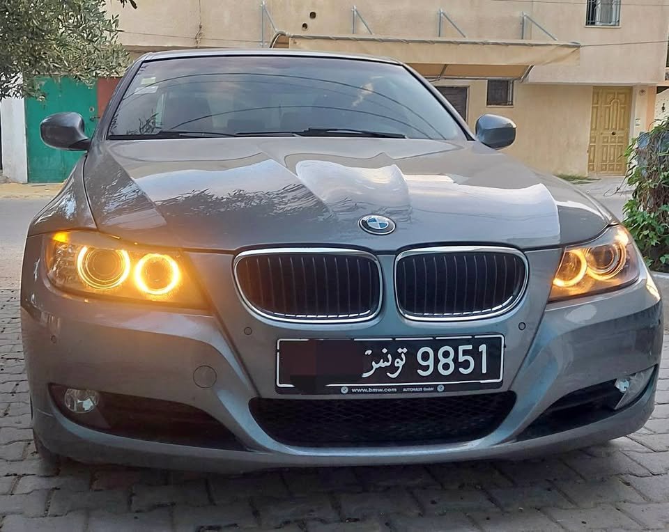 BMW 316i E90