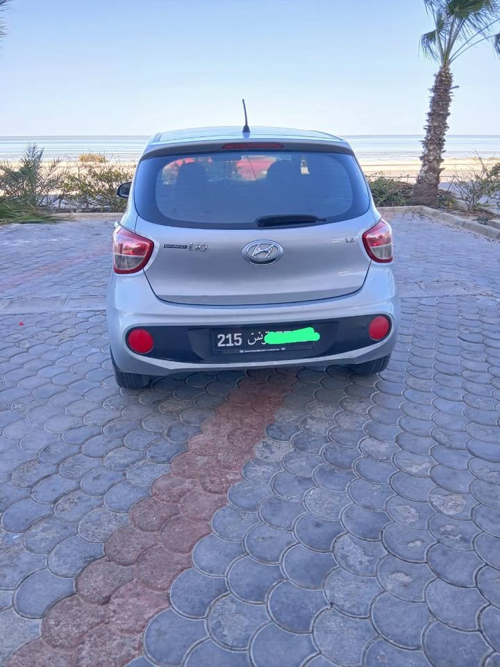 Grand i10