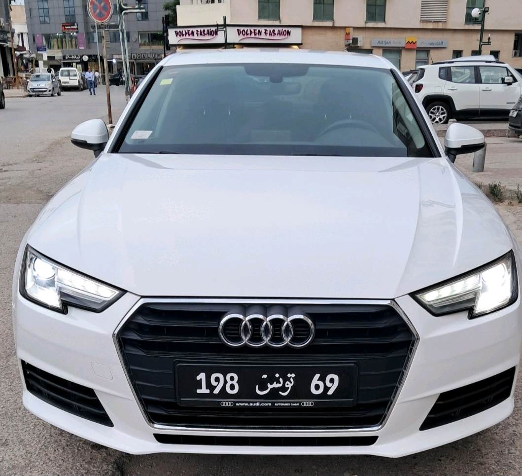 AUDI A4