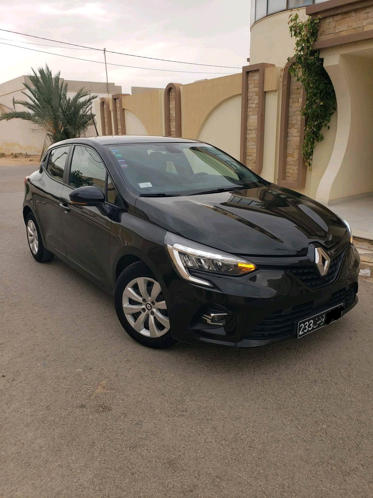 𝐑𝐞𝐧𝐚𝐮𝐥𝐭 𝐂𝐥𝐢𝐨 𝟓