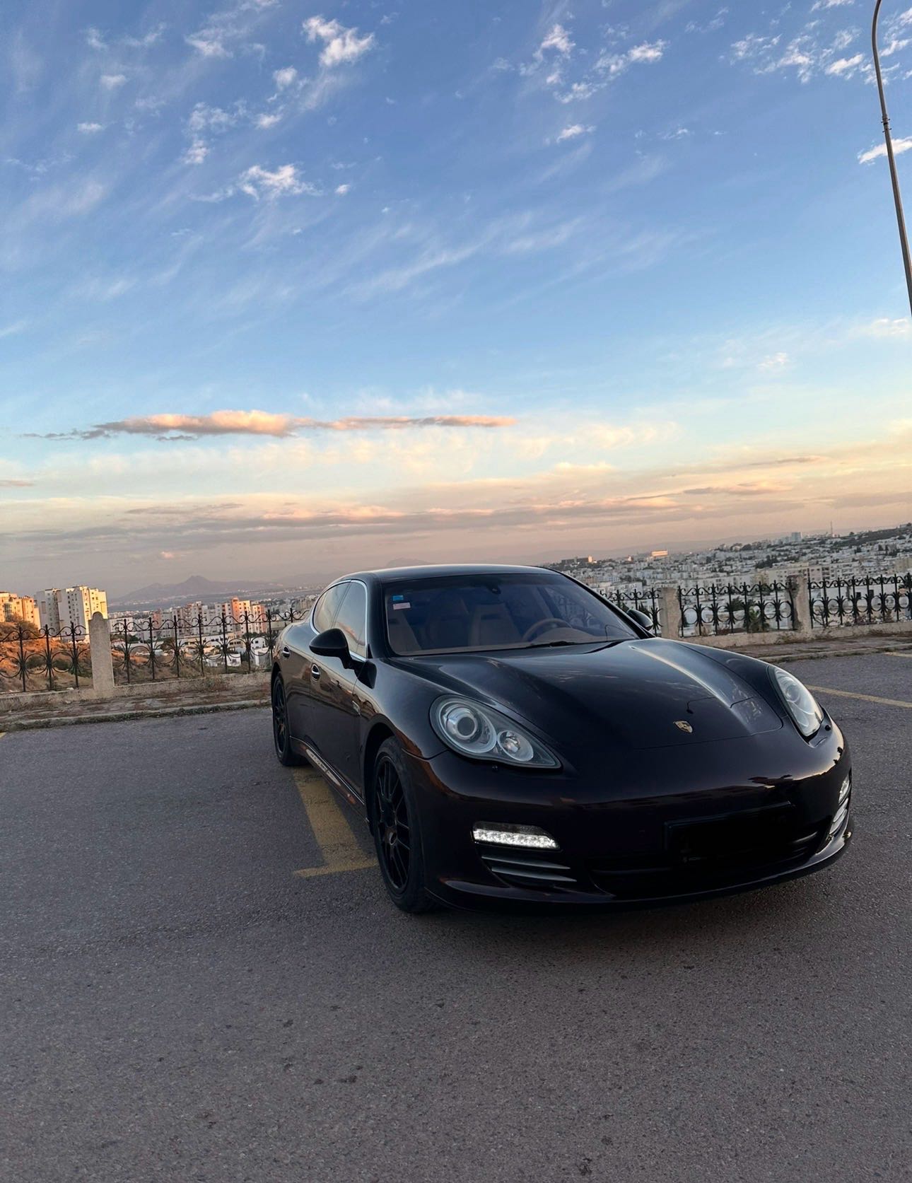 PORSCHE