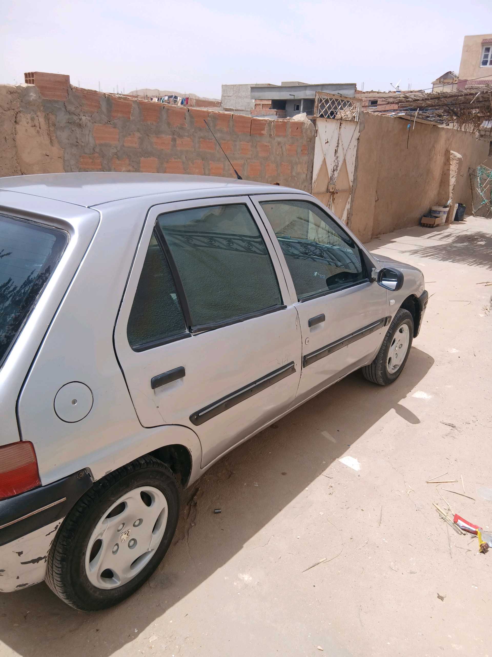 Peugeot 106