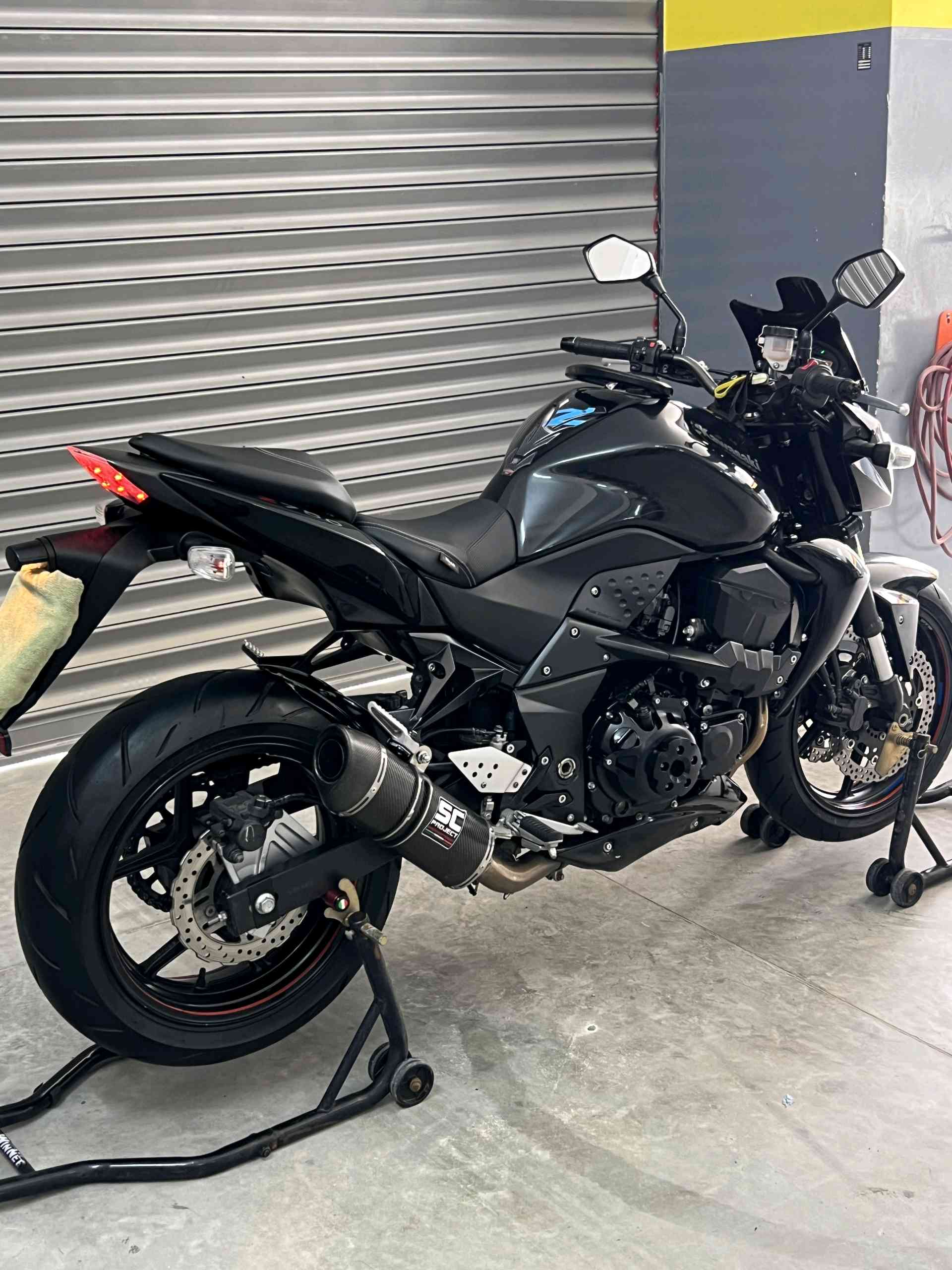 Kawasaki Z750 - photo 2