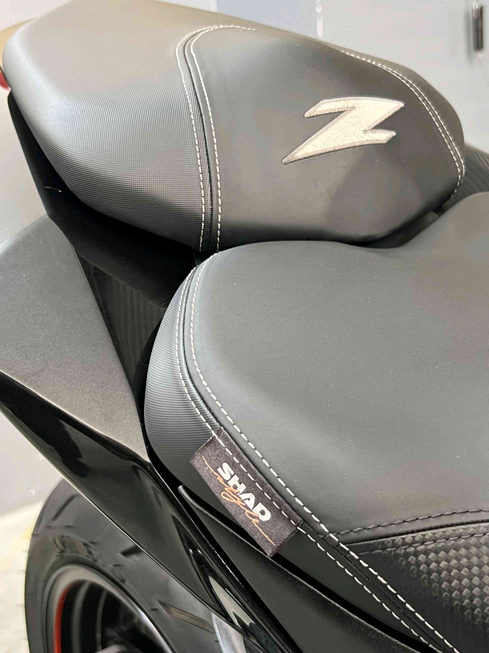 Kawasaki Z750 - photo 3