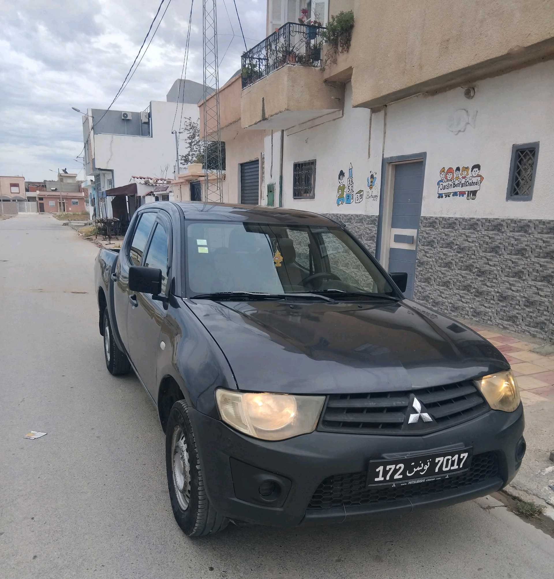 mitsubishi l200