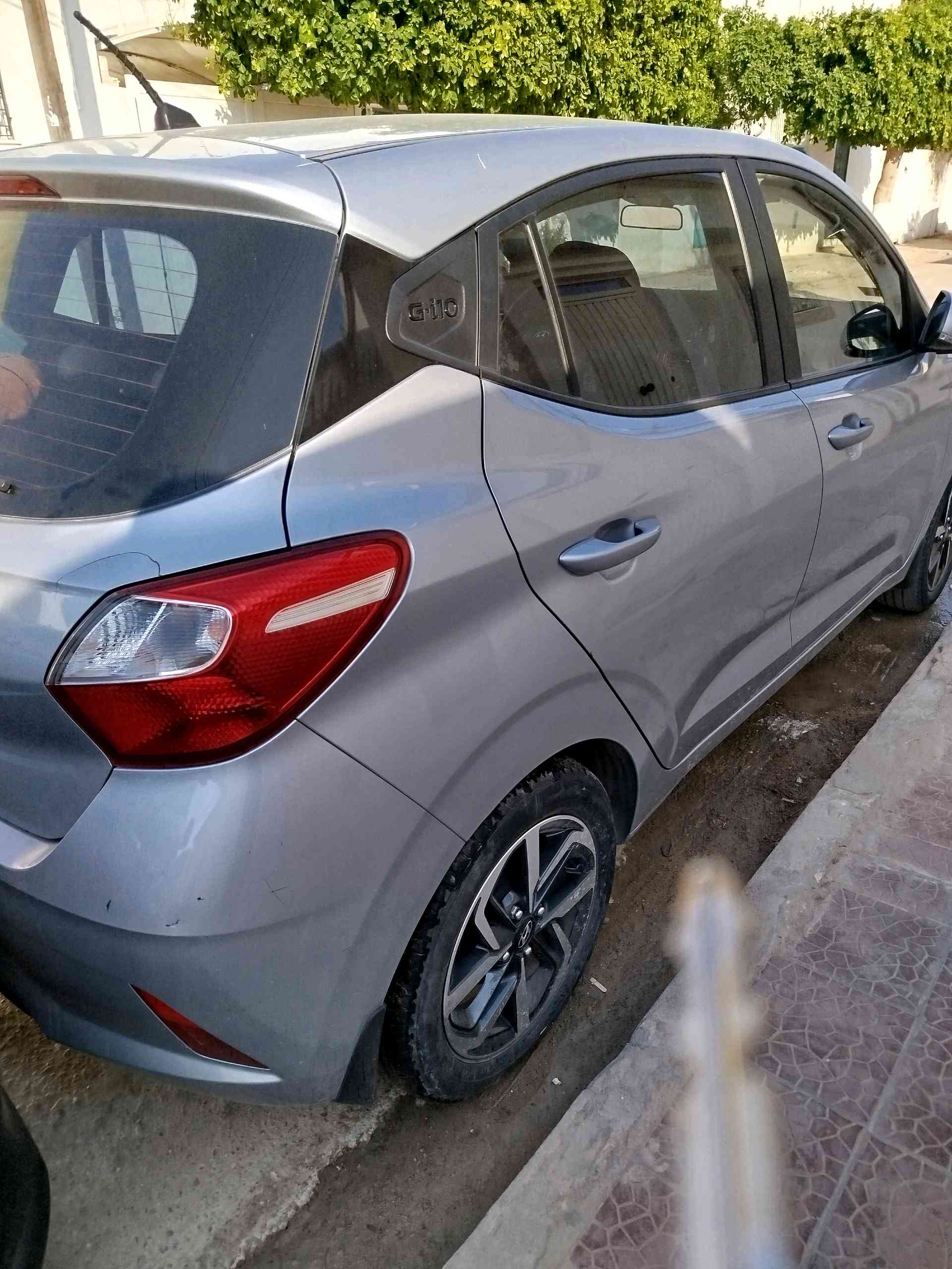 Grand i10