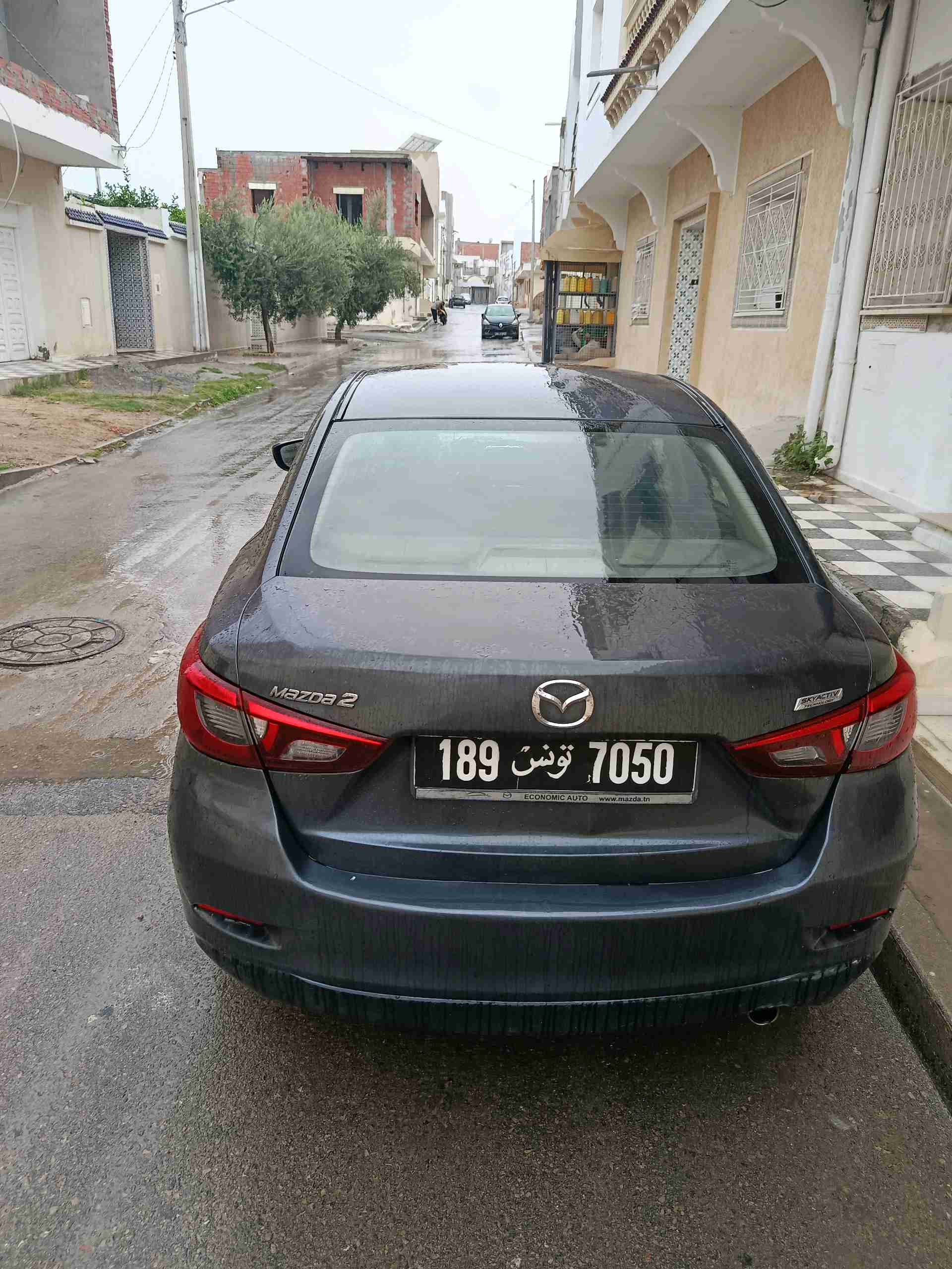 Mazda 2 sedan
