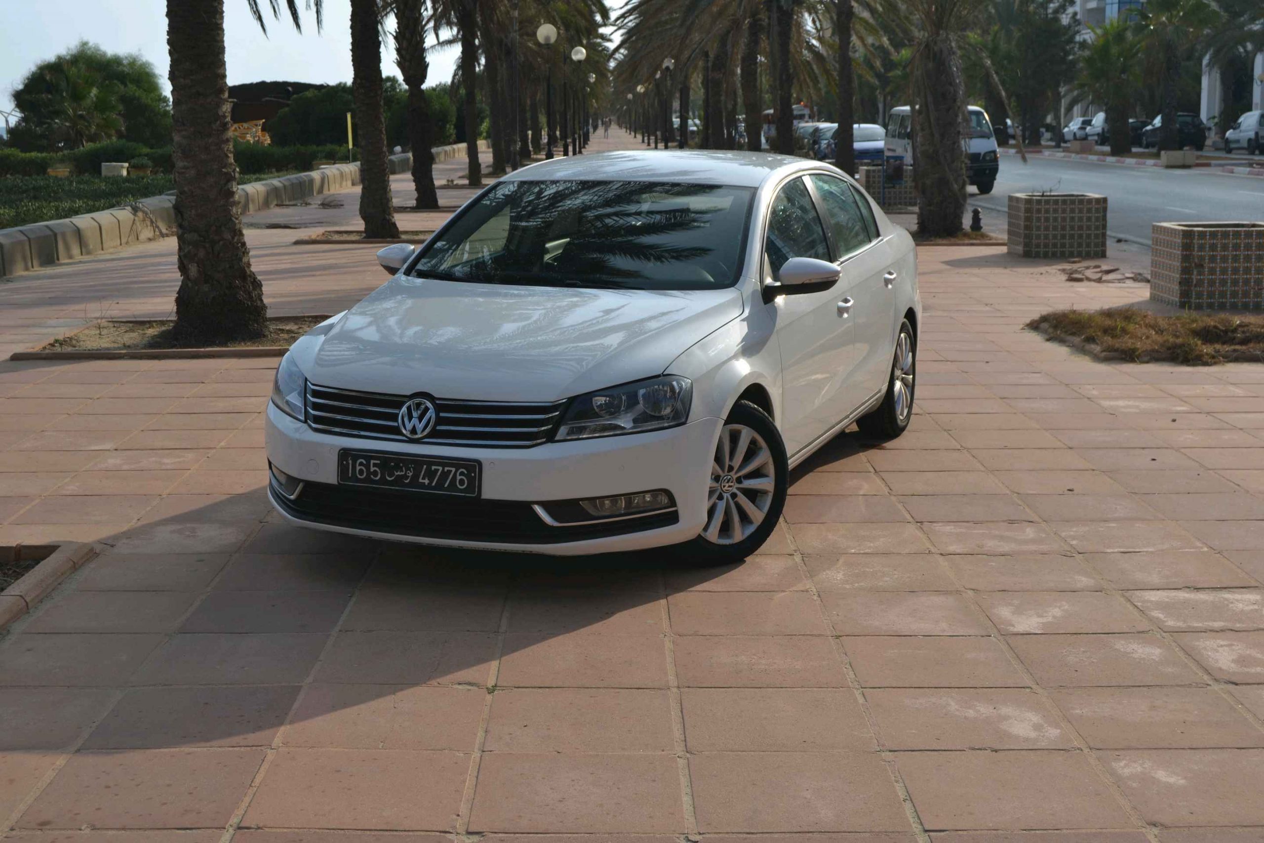 PASSAT ESSENCE
