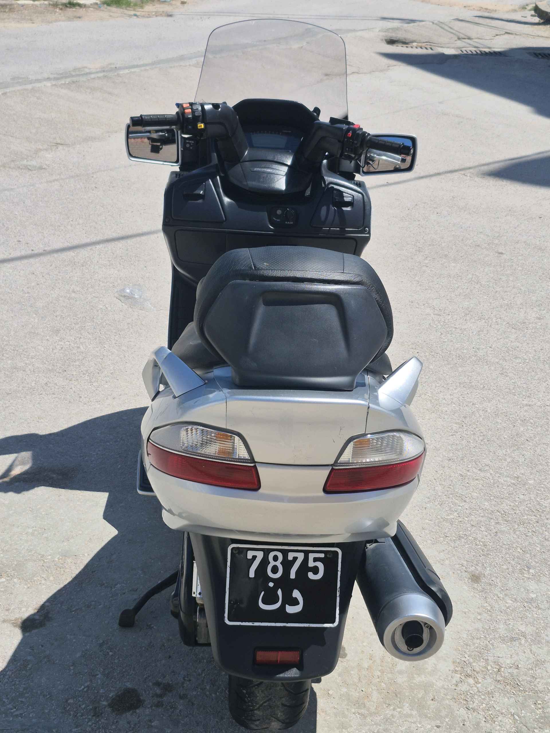 Suzuki Burgman 650 - photo 7