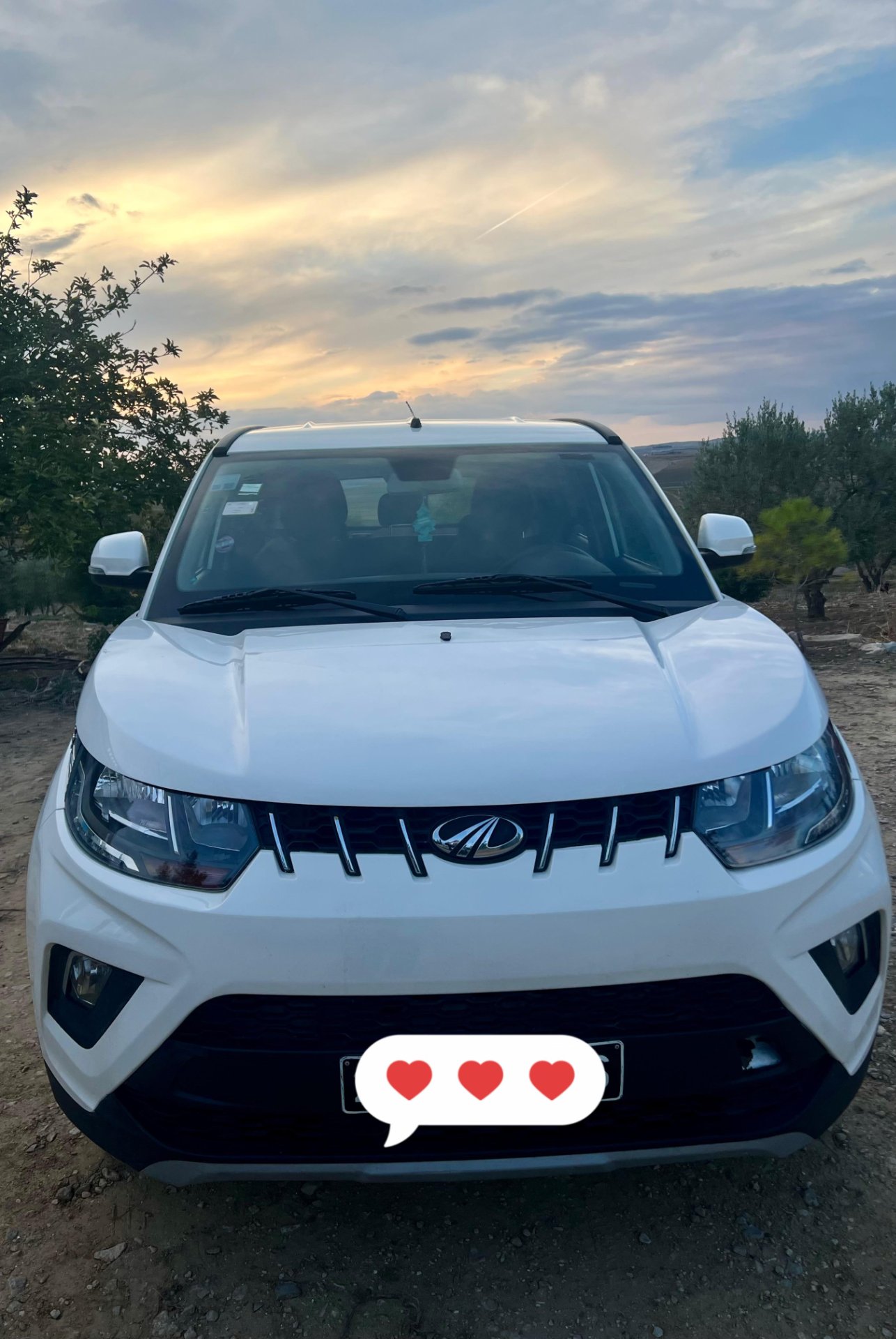 Mahindra kuv100