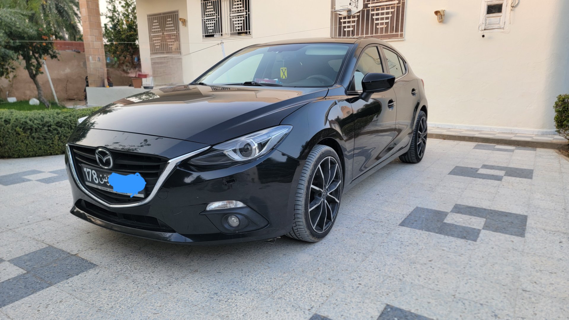 MAZDA 3